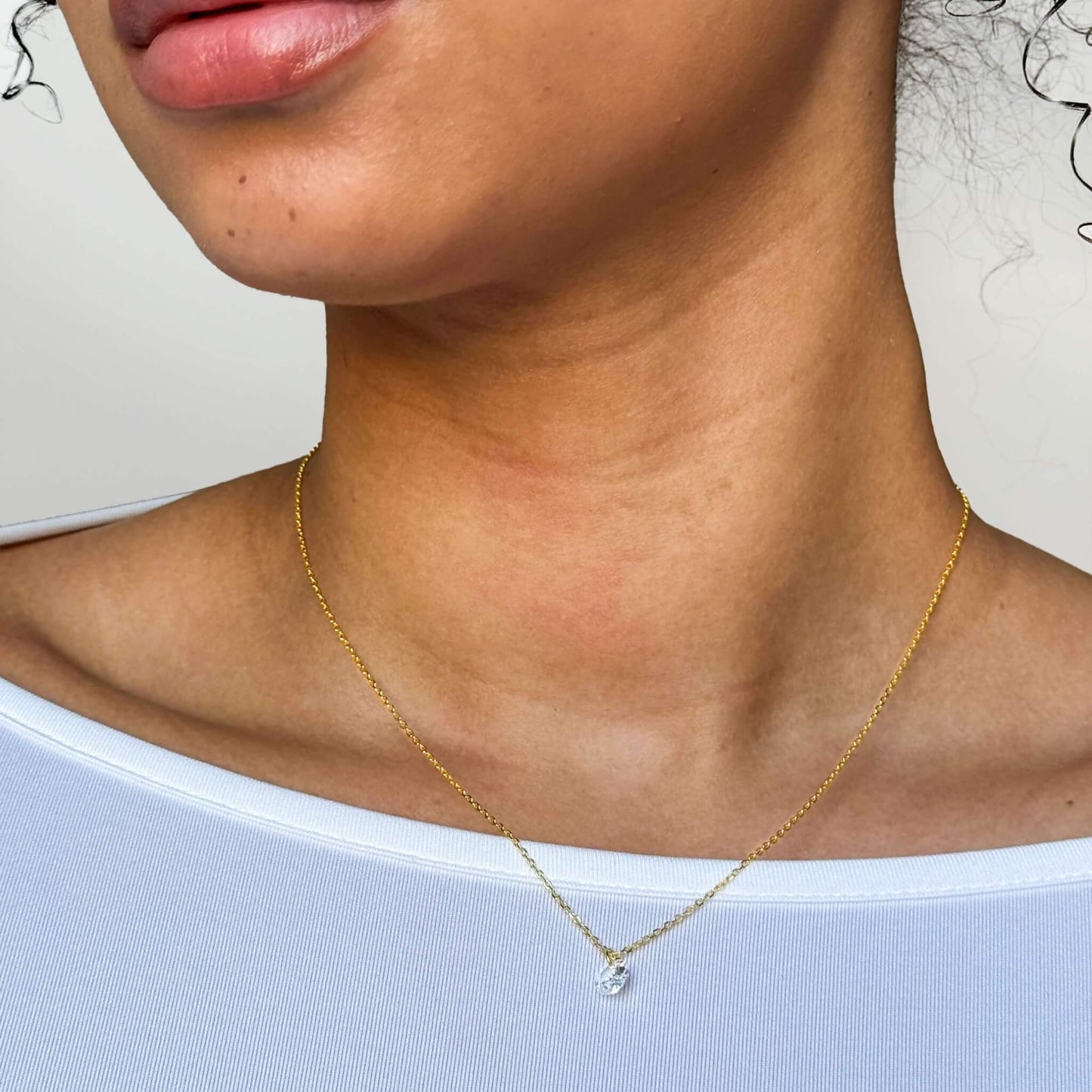 Collier Pendentif en Cristal Élégant