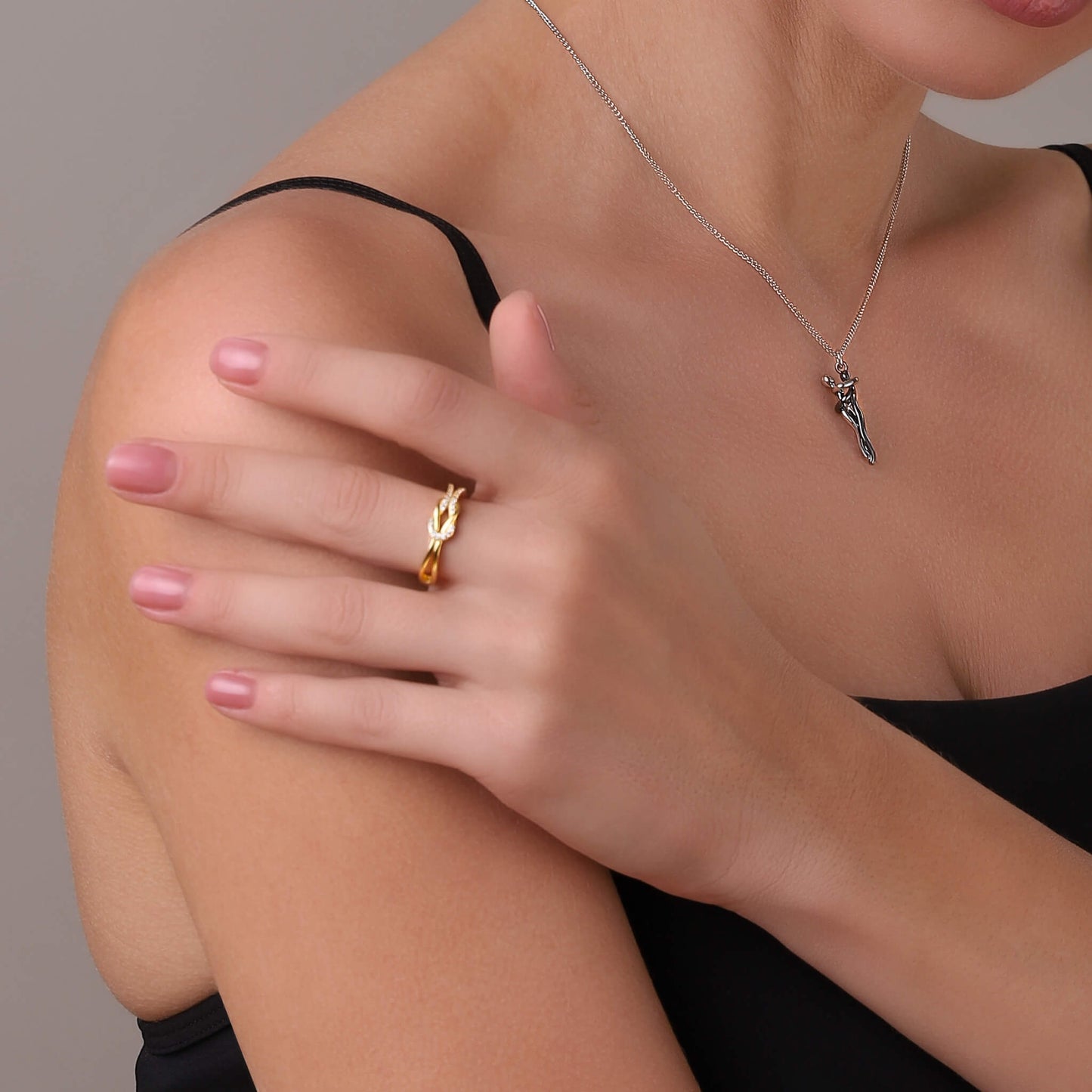 Bague Nœud Élégante en Or Rose