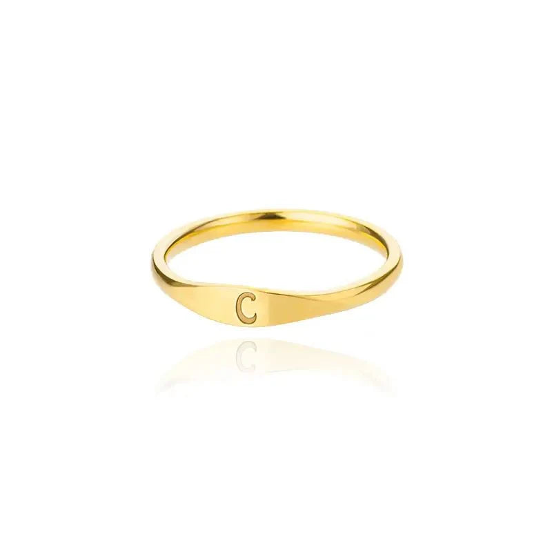 Bague initiale personnalisée élégante